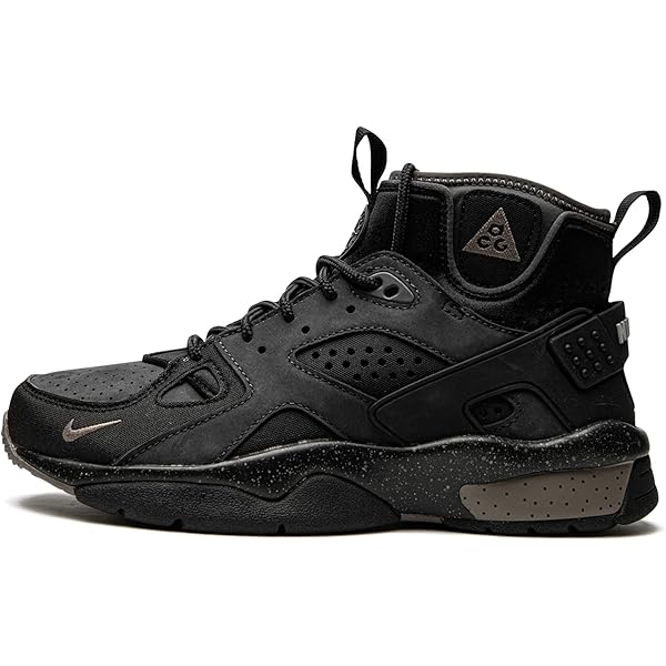 Amazon.com | Nike ACG Air Mowabb Sneakers for Men